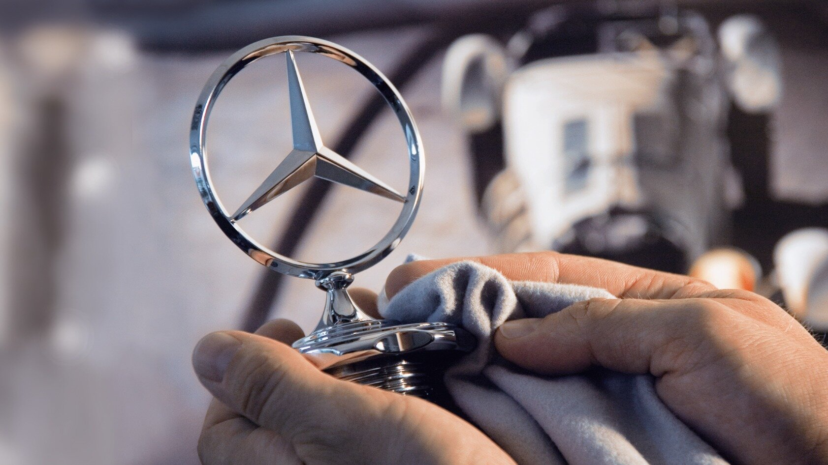 Mercedes-Benz решил отключить поддержку сервисных программ в России