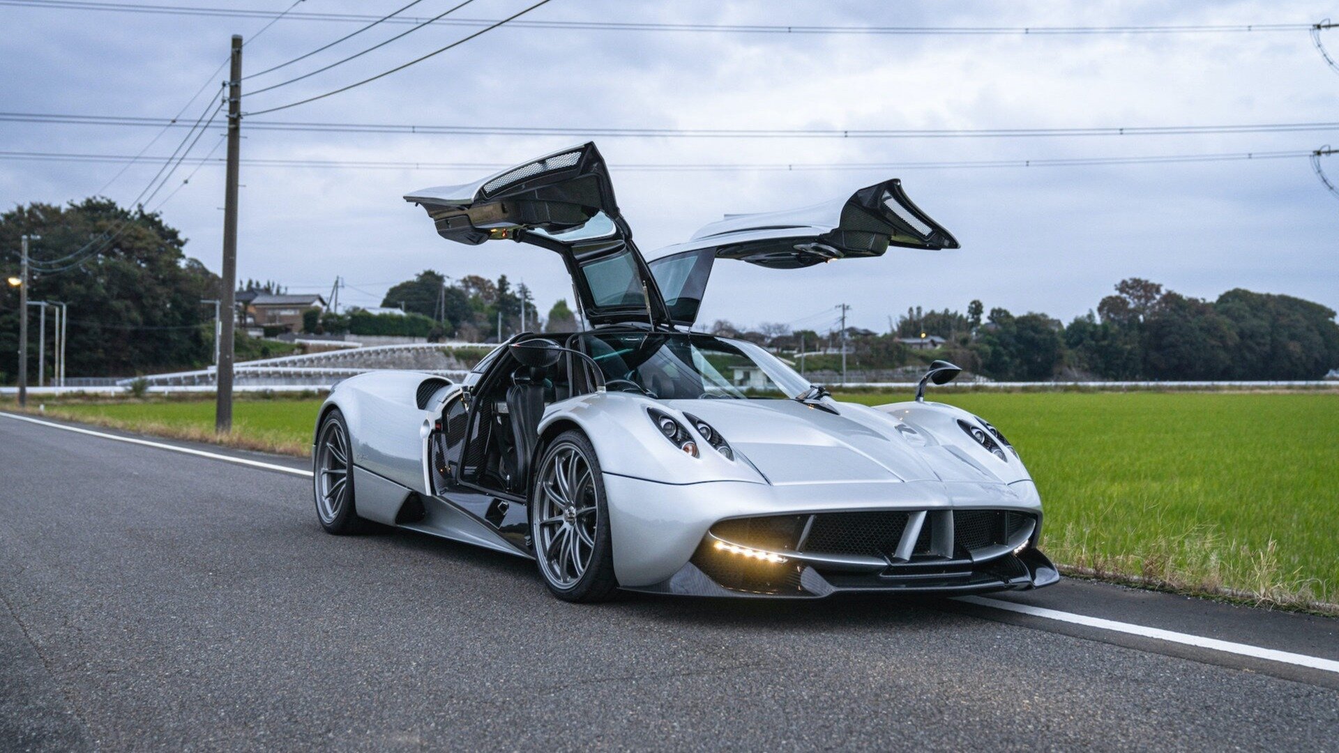 С молотка пустят редкую Pagani Huayra с опциями на 13 миллионов рублей