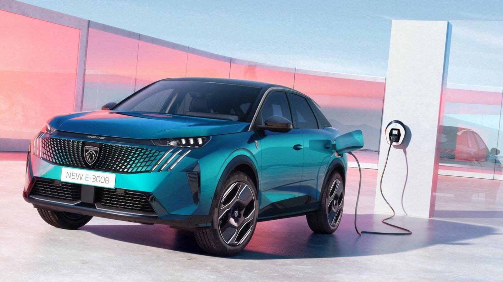 Третье поколение Peugeot 3008 стало электрическим кросс-фастбеком на новой платформе
