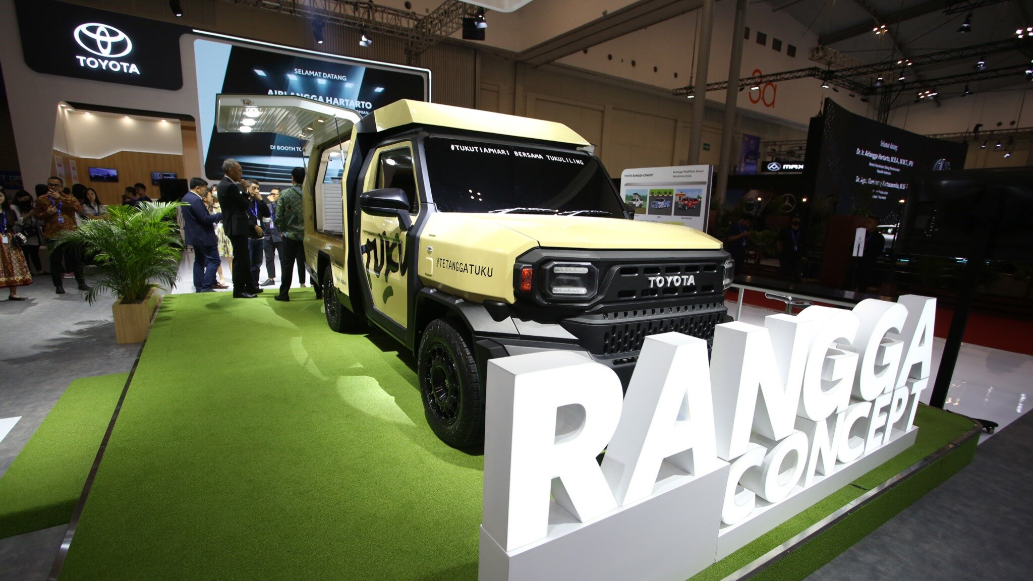 Представлен коммерческий автомобиль Toyota Rangga, который можно превратить во что угодно 