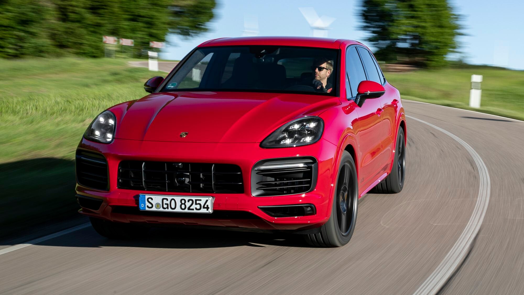 Представлен обновлённый Porsche Cayenne GTS: плюс 40 сил и шасси от Turbo GT