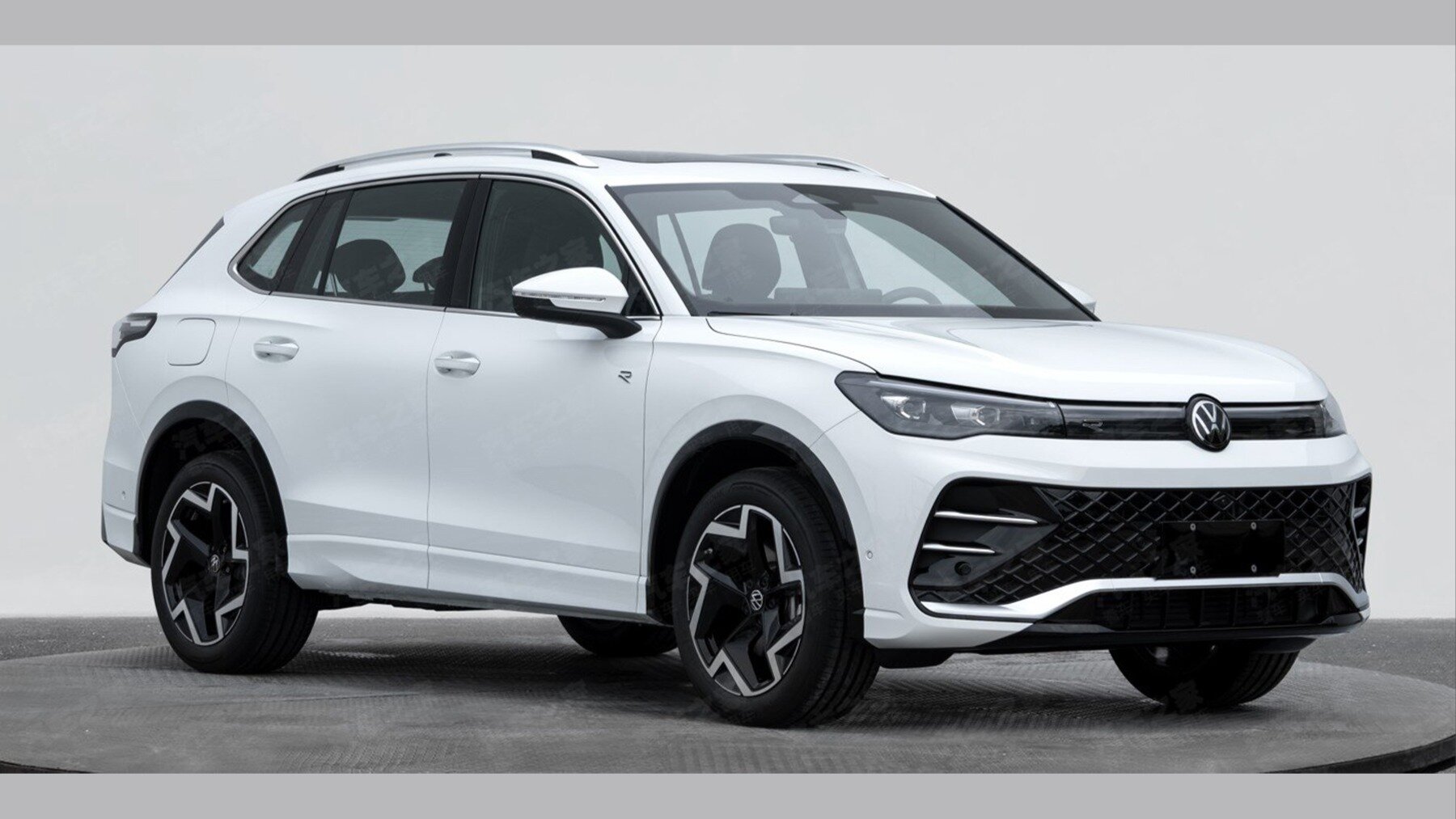 В Китае рассекретили удлинённый Volkswagen Tiguan