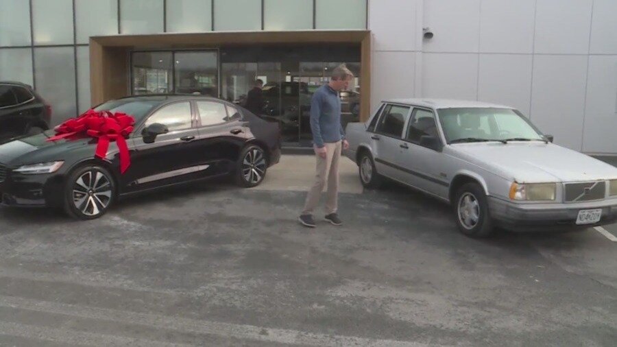Владельцу Volvo с пробегом 1,6 миллиона километров подарили новую машину — но не навсегда