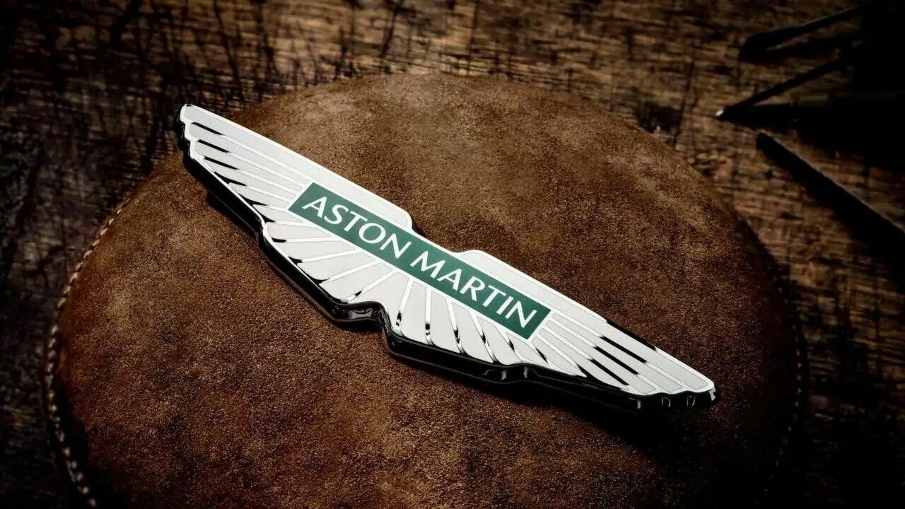Aston Martin показал восьмую версию логотипа за 109 лет истории