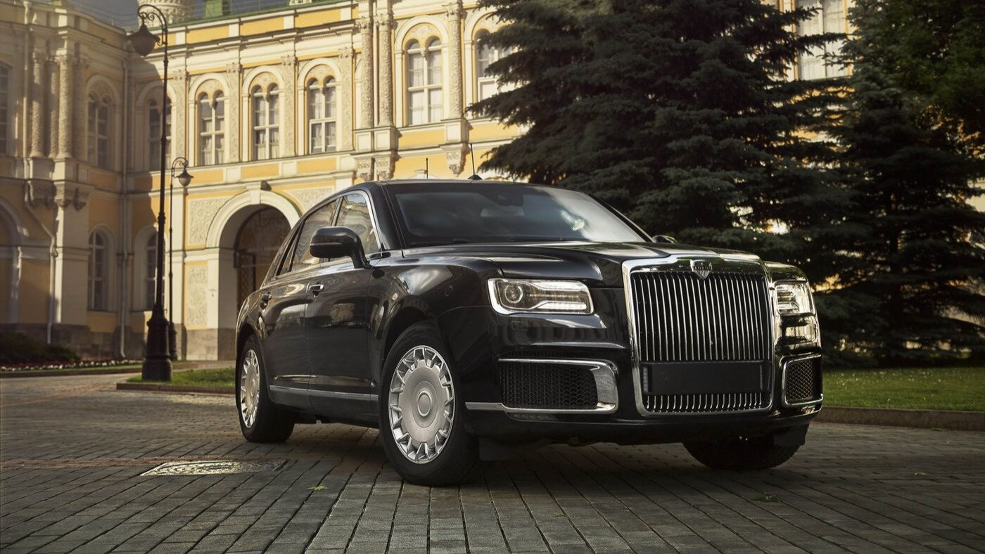 Минпромторг опубликовал список автомобилей для чиновников
