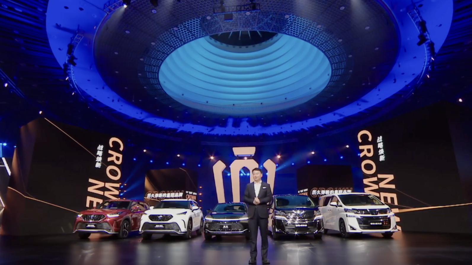 Toyota выделила Crown в самостоятельный бренд