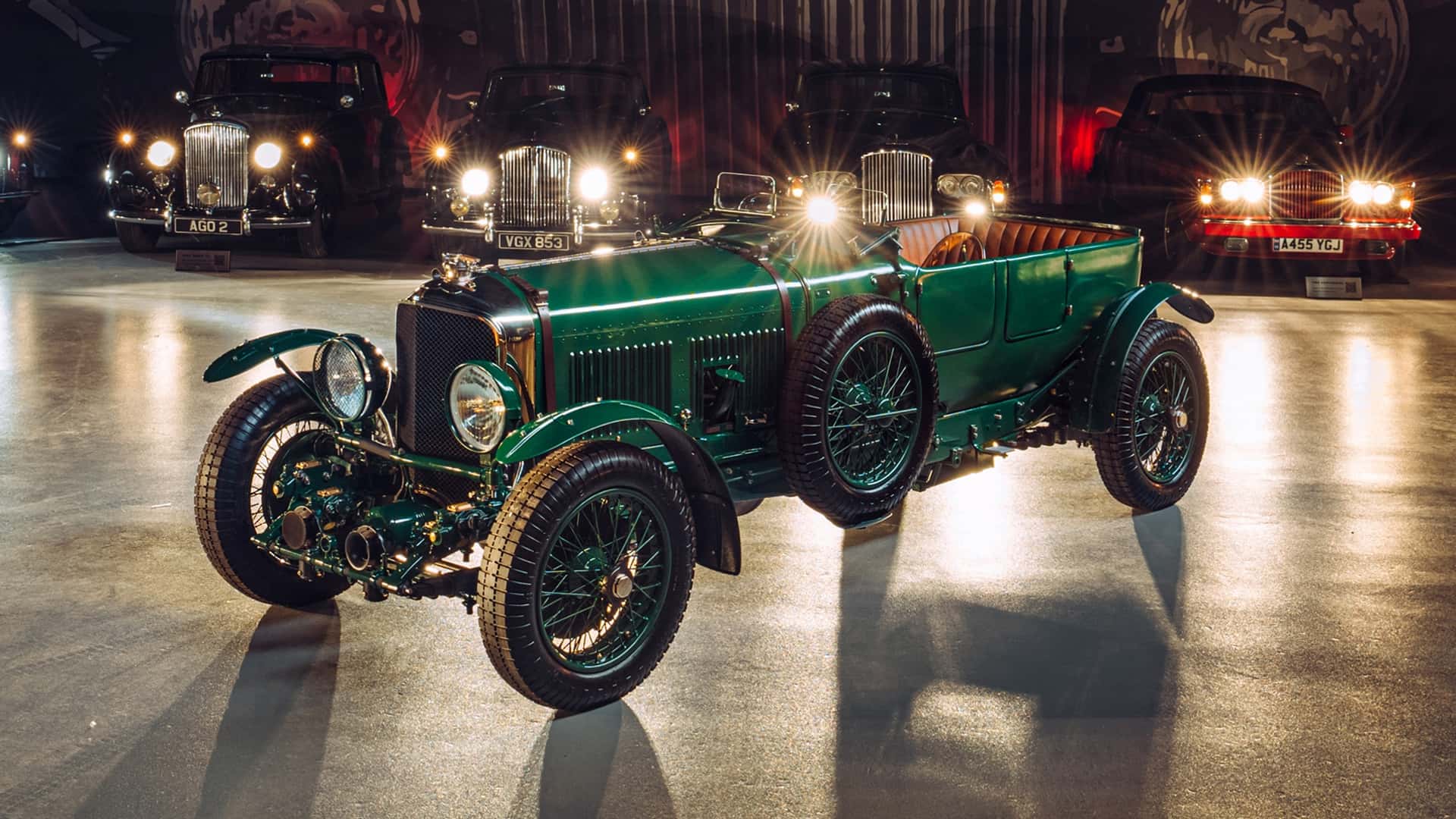 Bentley представила реплику гоночной машины 93-летней давности, побеждавшей в Ле-Мане