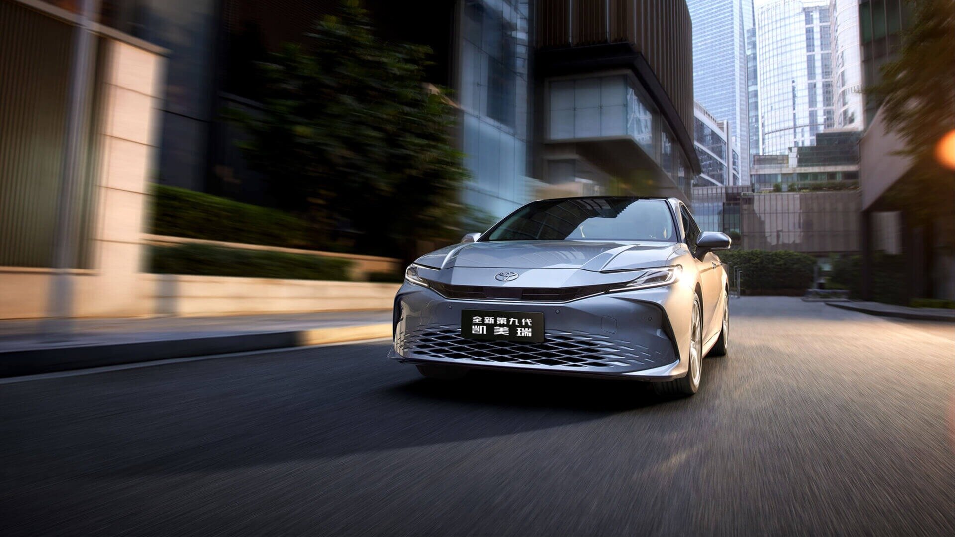 Новая Toyota Camry для Китая: названы цены