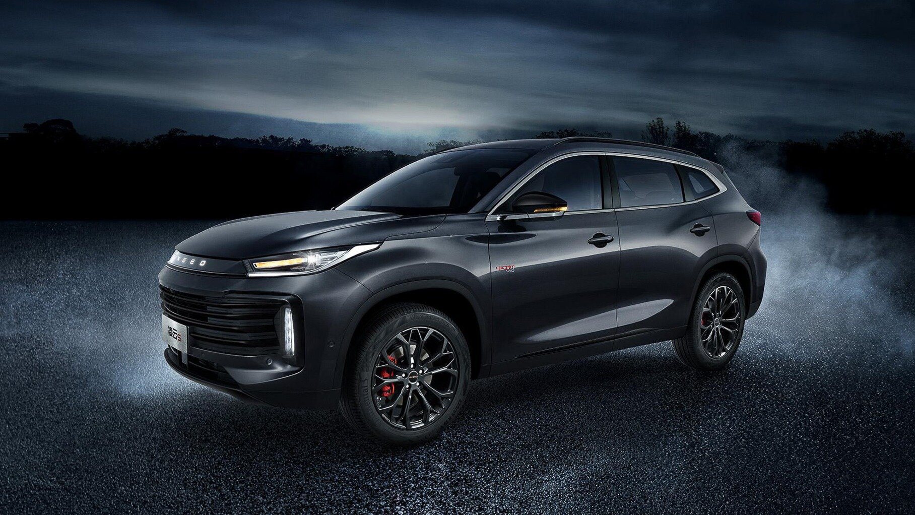 Кроссовер Exeed TXL в Китае получил очень чёрную версию TXL S