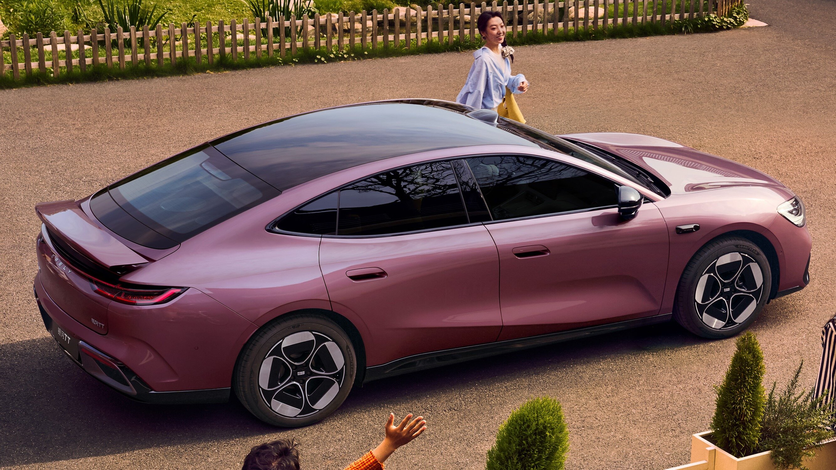 Geely перешла от заимствования технологий к их экспорту на Запад