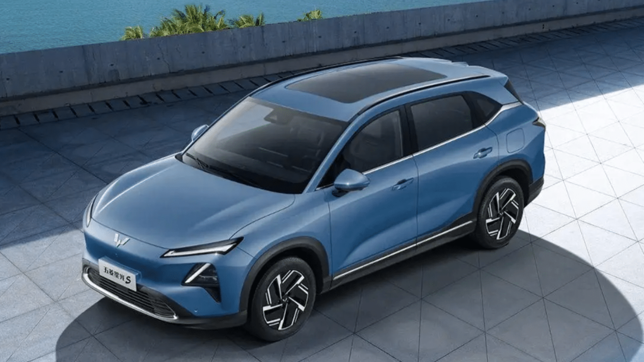 Среднеразмерный электрокроссовер Wuling Starlight S оценили в 1,2 миллиона рублей