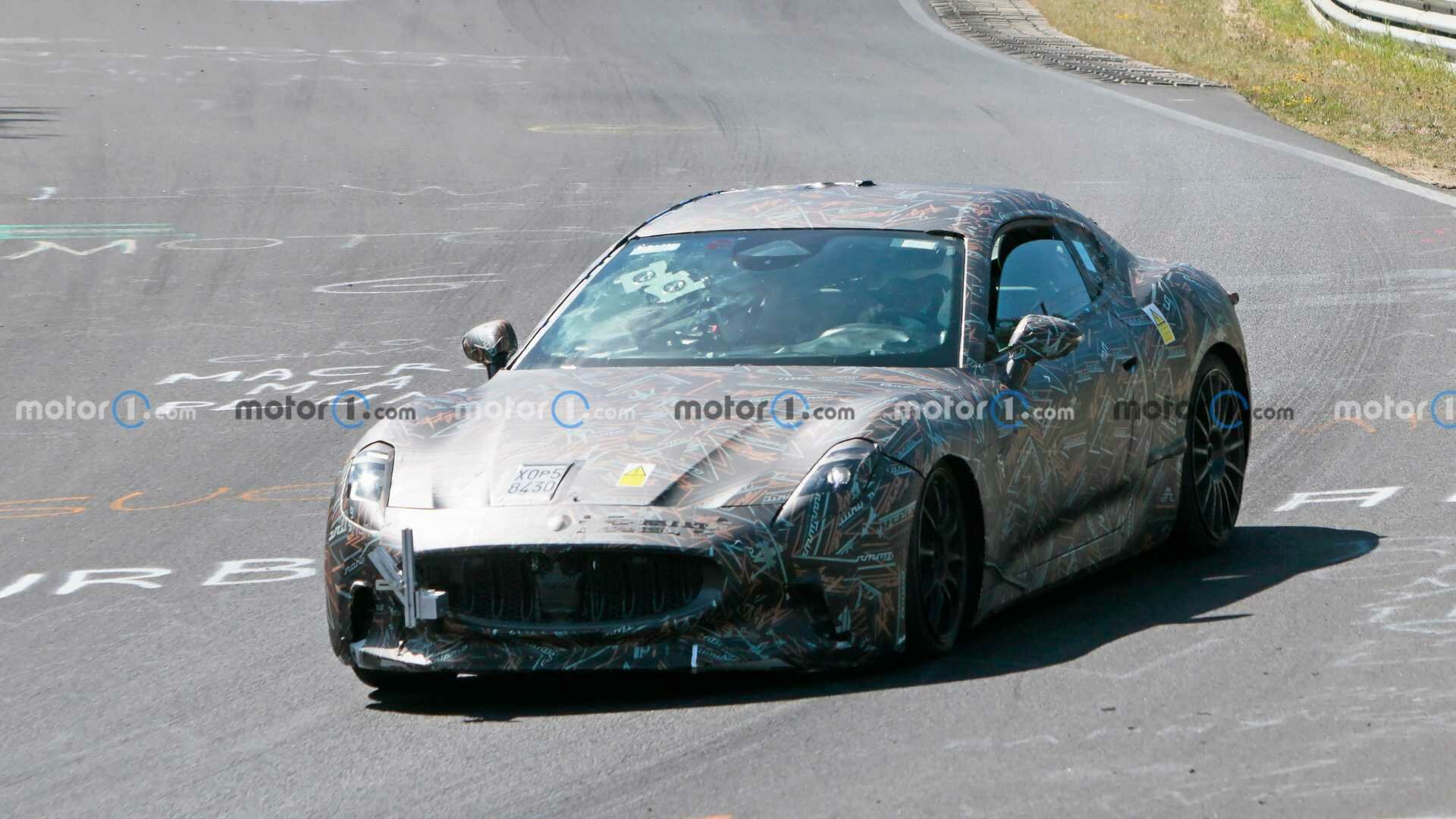 1200-сильный Maserati на батарейках вывели на испытания