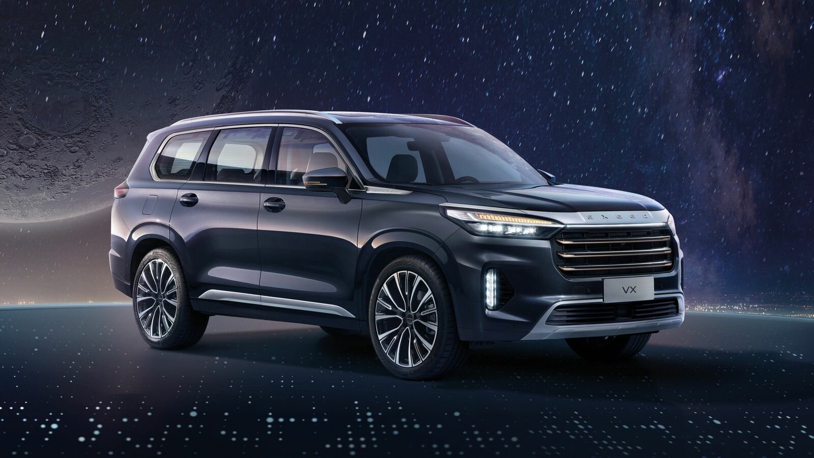 Стали известны комплектации самого дорогого кроссовера Chery для России