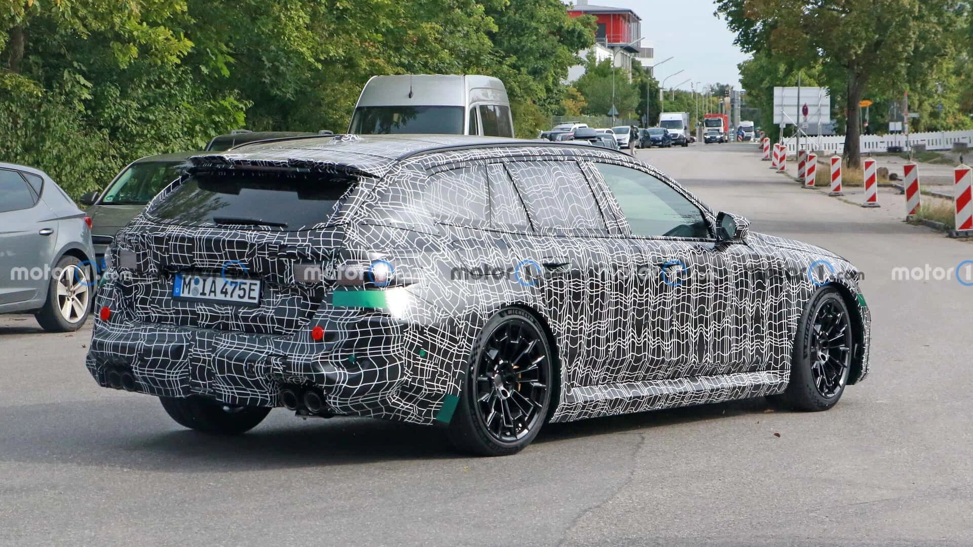 Универсал BMW M5 впервые попался фотошпионам