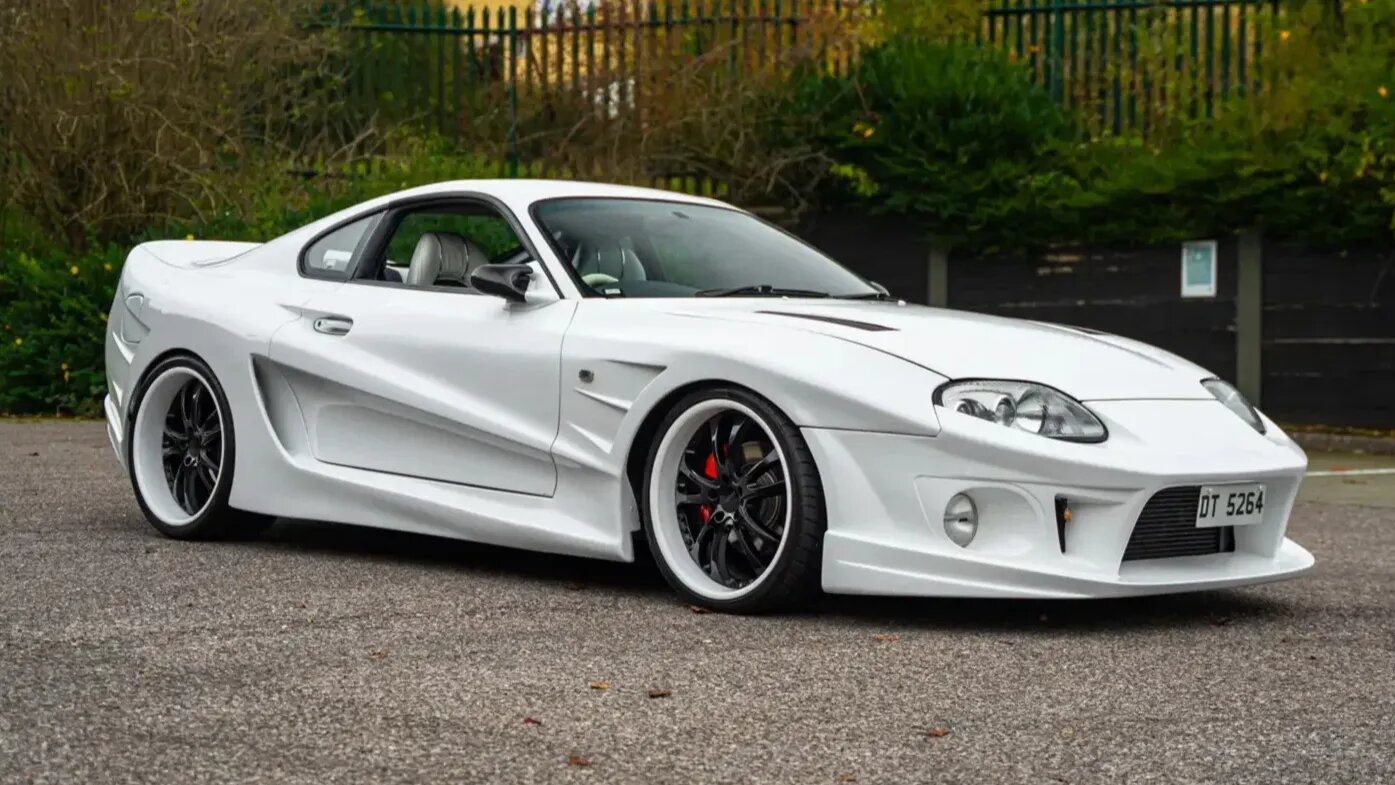 Toyota Supra с безумно модным японским обвесом из 90-х уйдёт с молотка