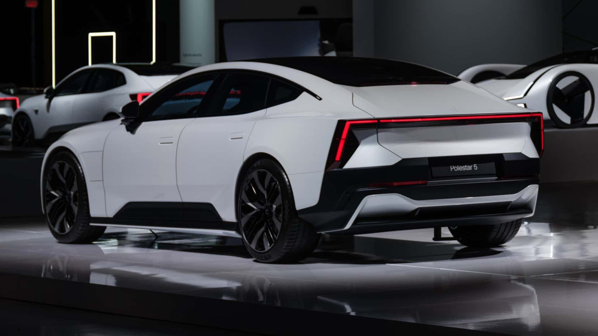 Компания Volvo отказалась финансировать марку Polestar — теперь этим займётся Geely