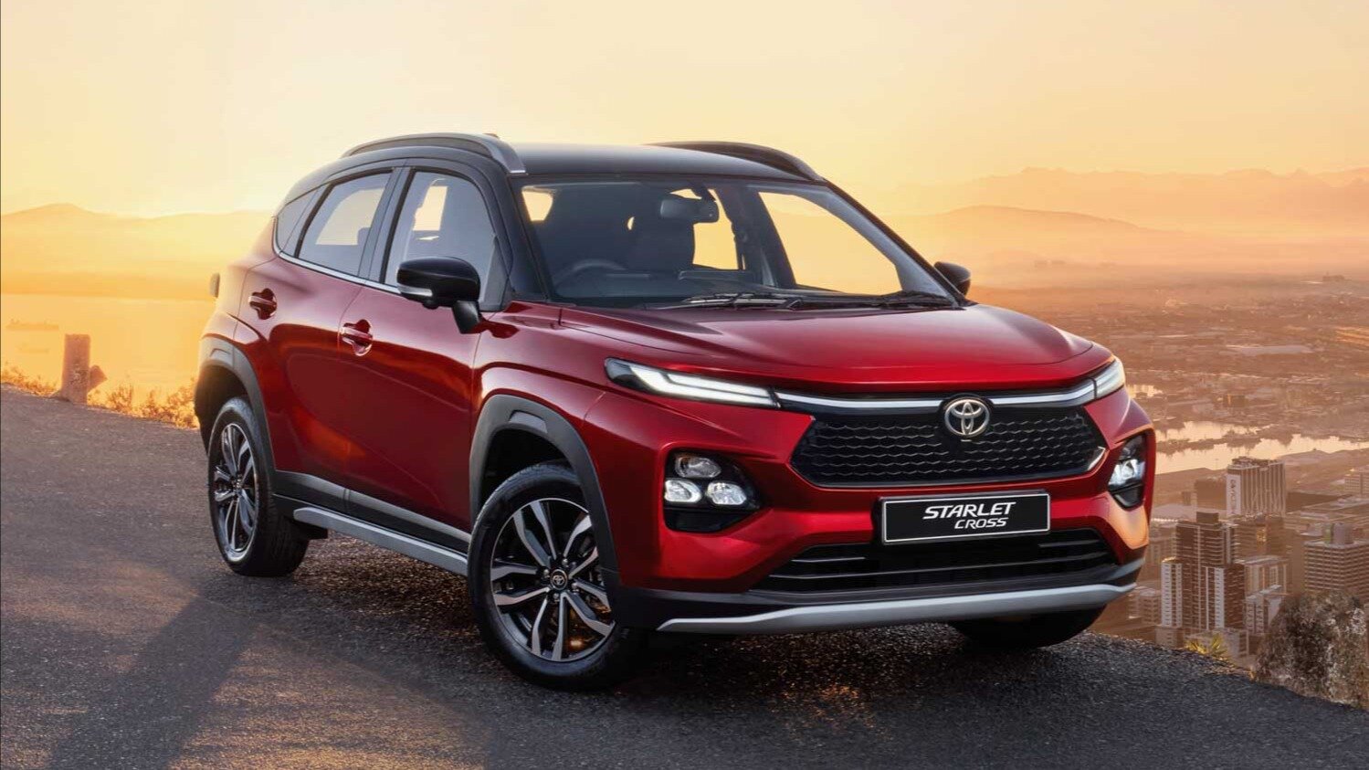 Toyota представила дешёвый кроссовер Starlet Cross за 1,4 миллиона рублей