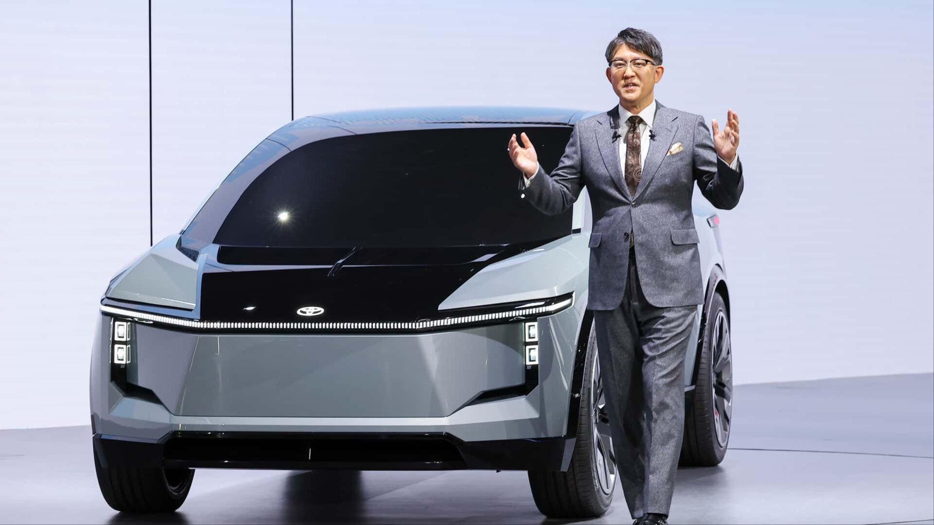 Toyota в 2023 году продаст меньше электрокаров, чем рассчитывала