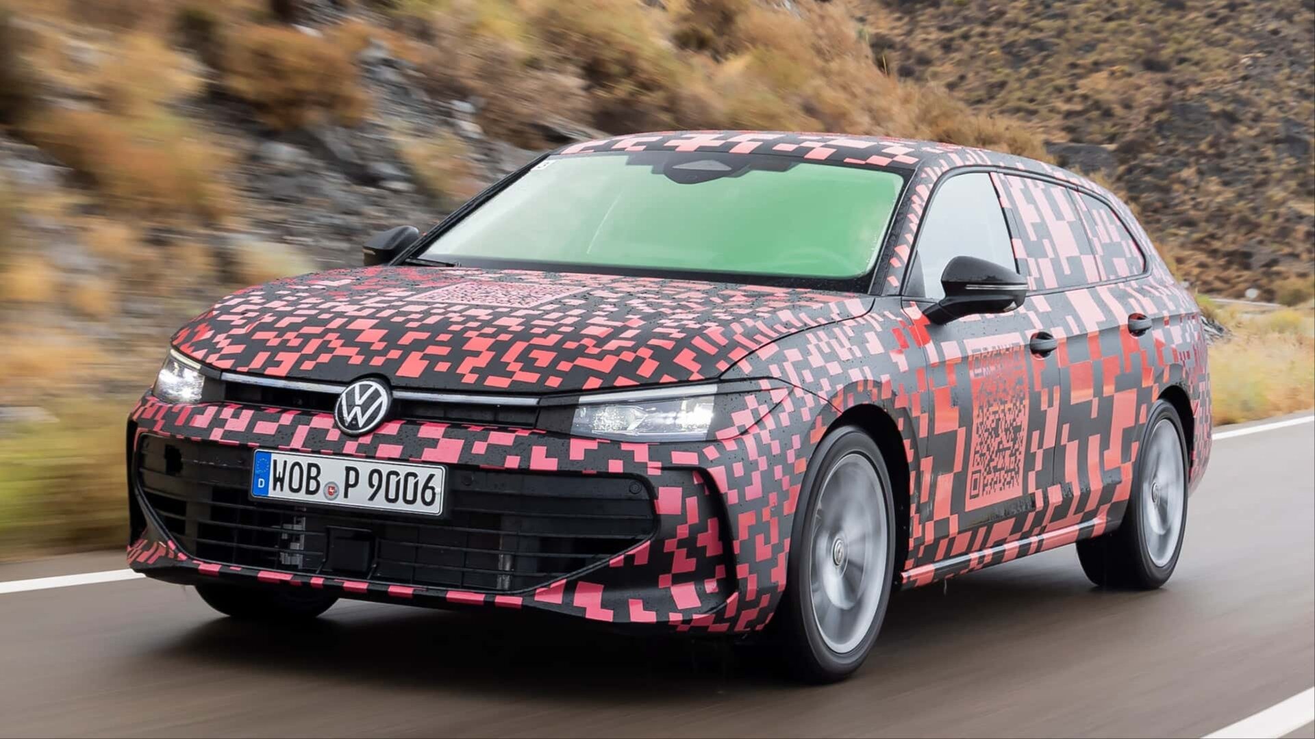 Опубликованы первые фото и характеристики нового Volkswagen Passat