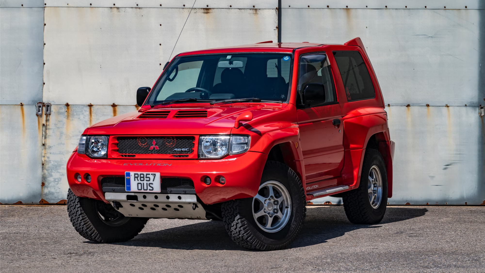 С молотка уйдёт очень редкий Mitsubishi Pajero, построенный по образцу ралли-кара