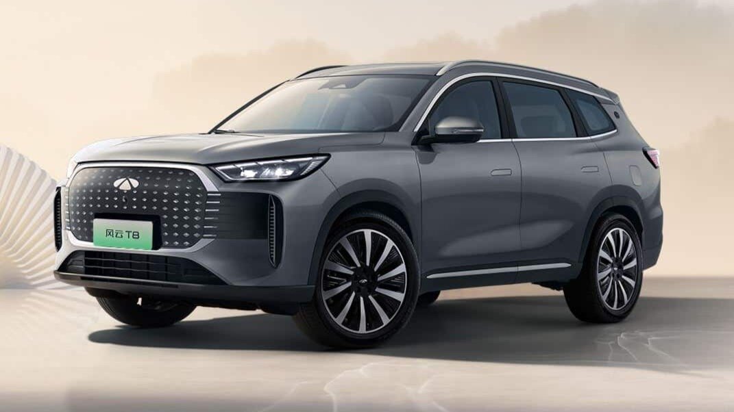 Chery вывела на рынок гибридный кроссовер Fulwin T8. Он стоит 1,25 миллиона рублей