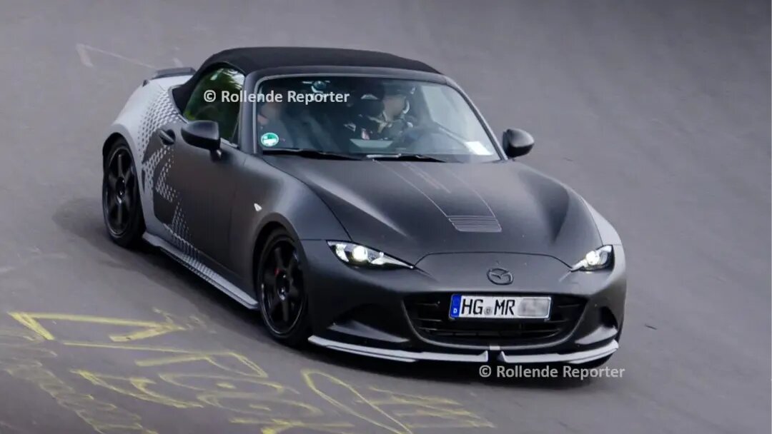«Заряженная» Mazda MX-5: первые фото