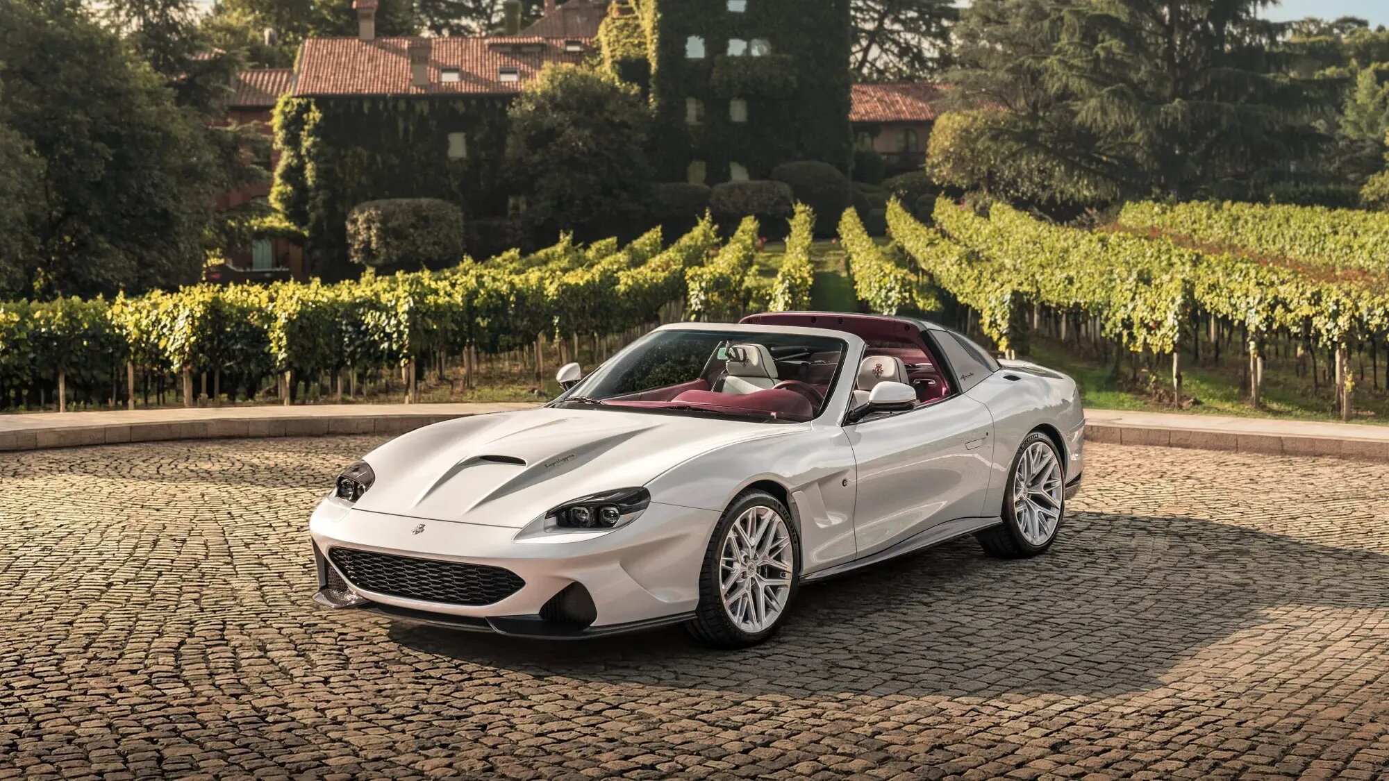 Тюнеры сделали Ferrari 550, которой у самой Ferrari никогда не было