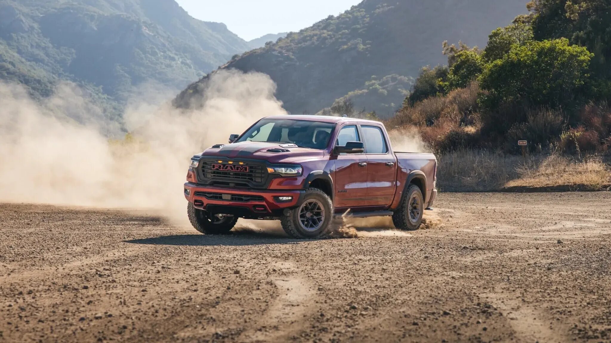 В ателье Roush доработали пикап Ram 1500, но не тронули двигатель
