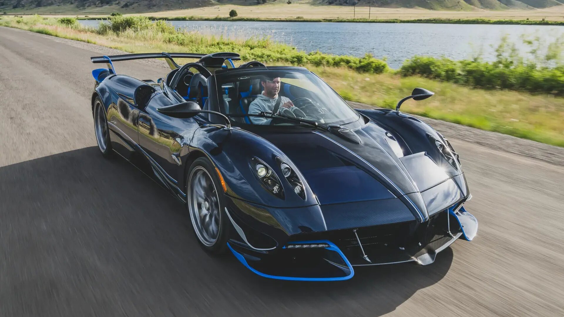 Уникальную Pagani без пробега, но с «механикой», хотят продать за 7 млн долларов