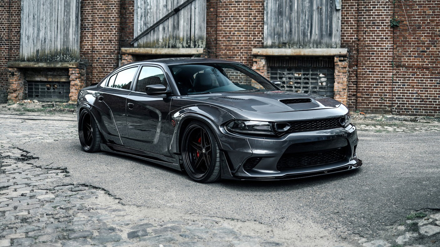 Dodge Charger после доработки стал шире Lamborghini Aventador