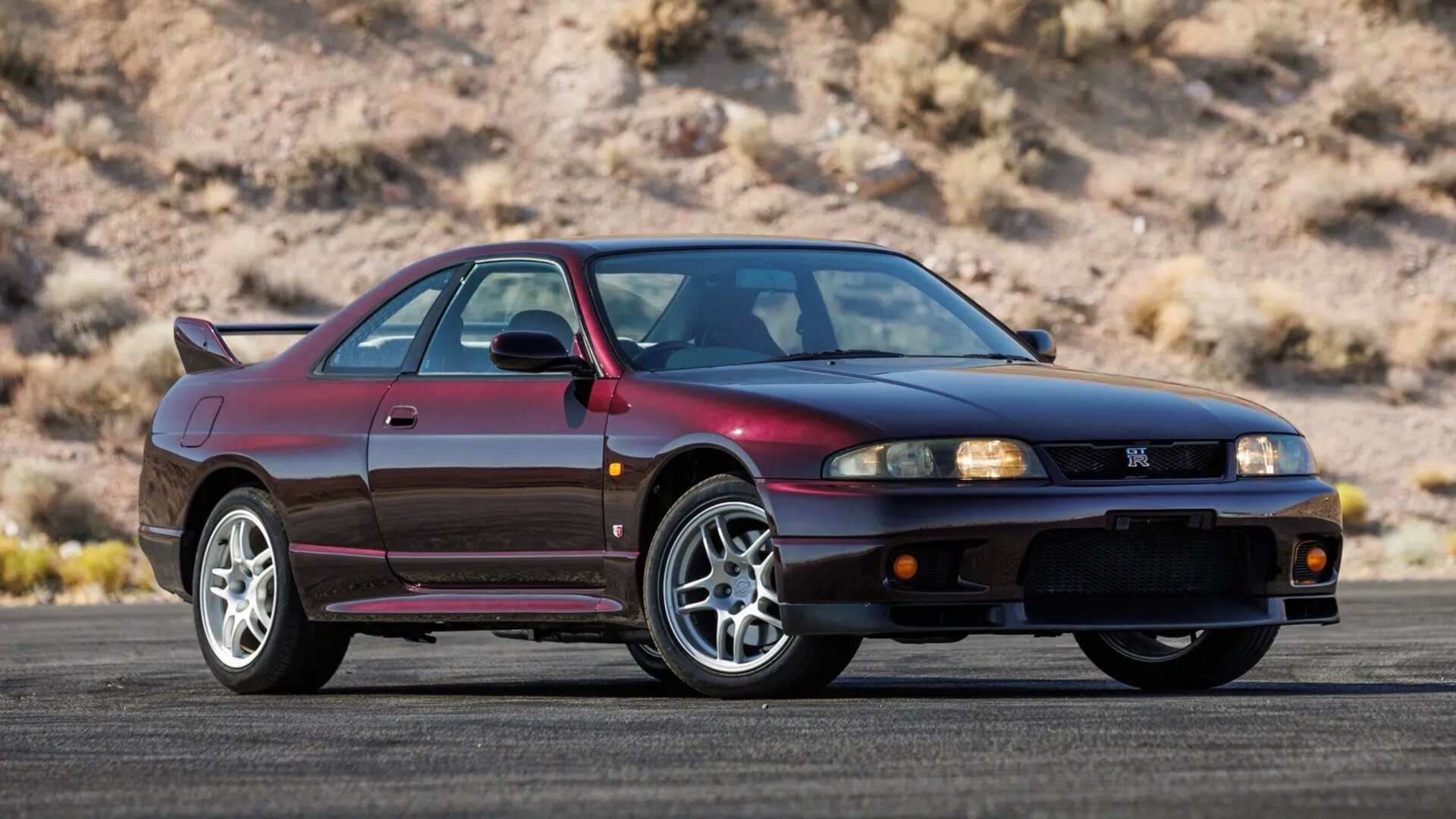 27-летний Nissan Skyline GT-R с мизерным пробегом уйдёт с молотка
