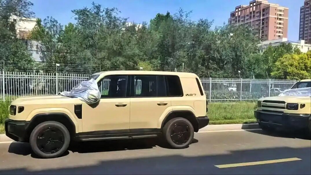 Новый кроссовер Chery iCar: первые фото без камуфляжа