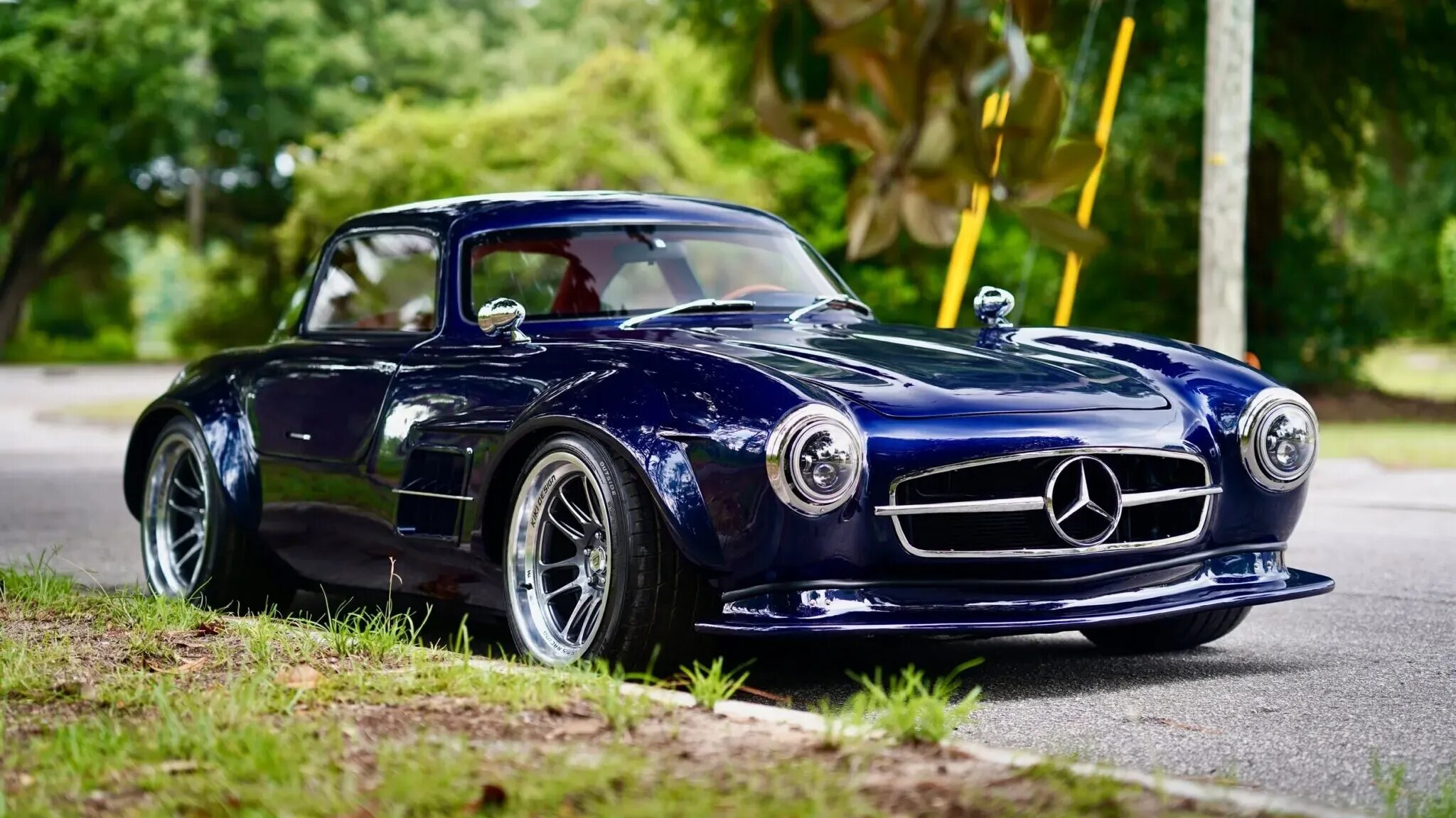 Недорогой Chrysler превратили в культовый Mercedes-Benz 300 SL