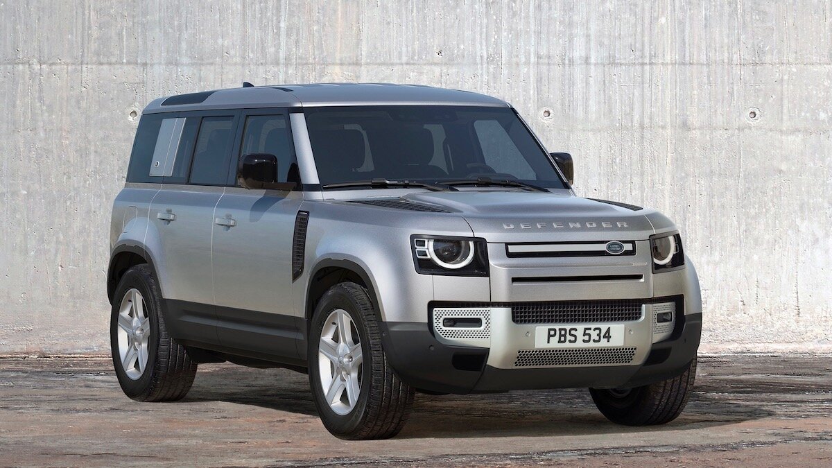 Новый LR Defender получит люкс-версию для конкуренции с Геликом