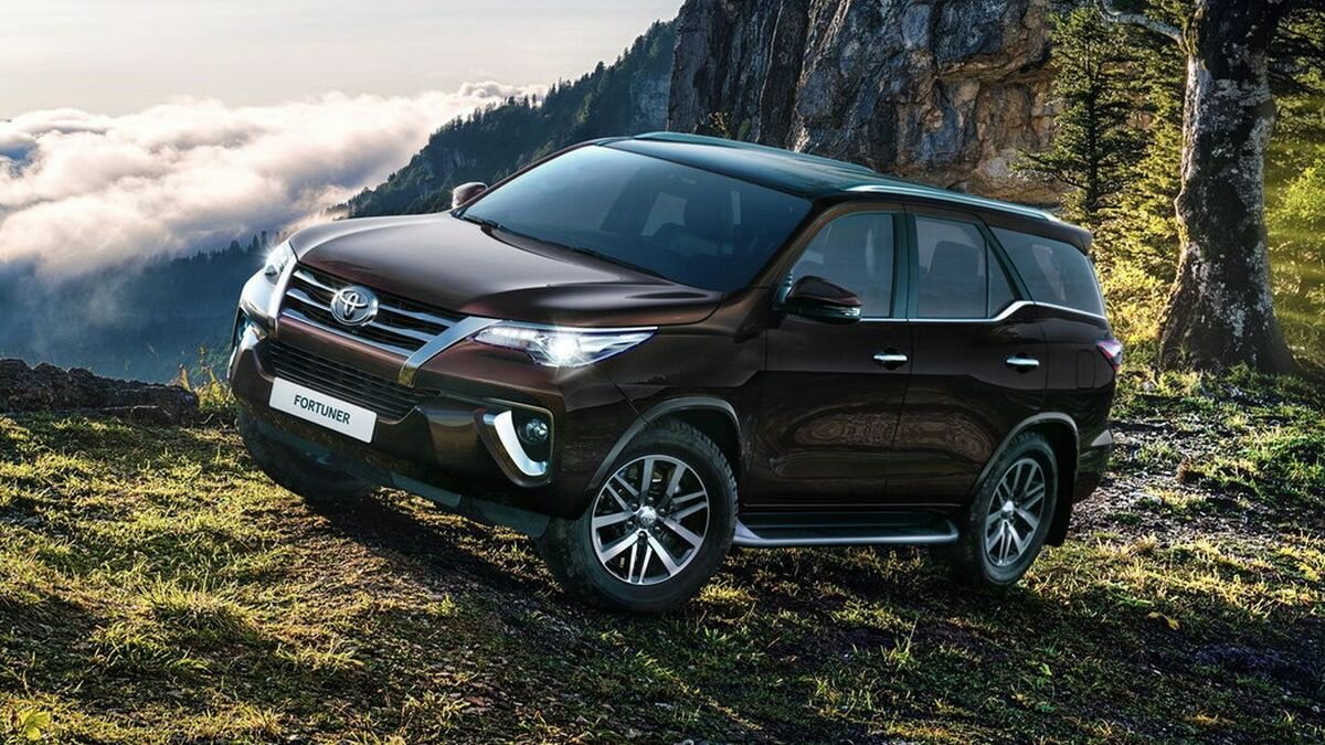 Российские Toyota Hilux и Fortuner отозвали из-за дефекта в тормозной системе