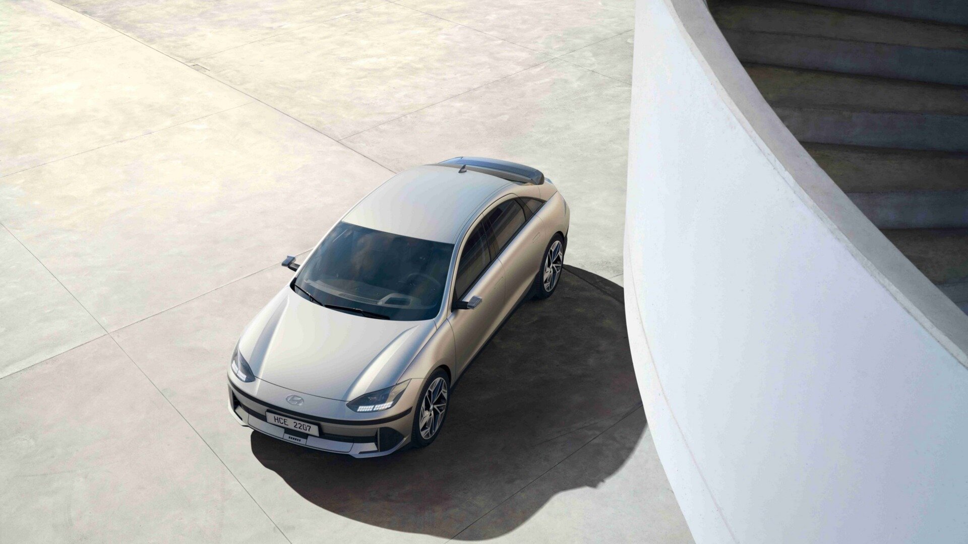Hyundai представила электроседан Ioniq 6: 610 километров без подзарядки и 5,1 секунды до сотни
