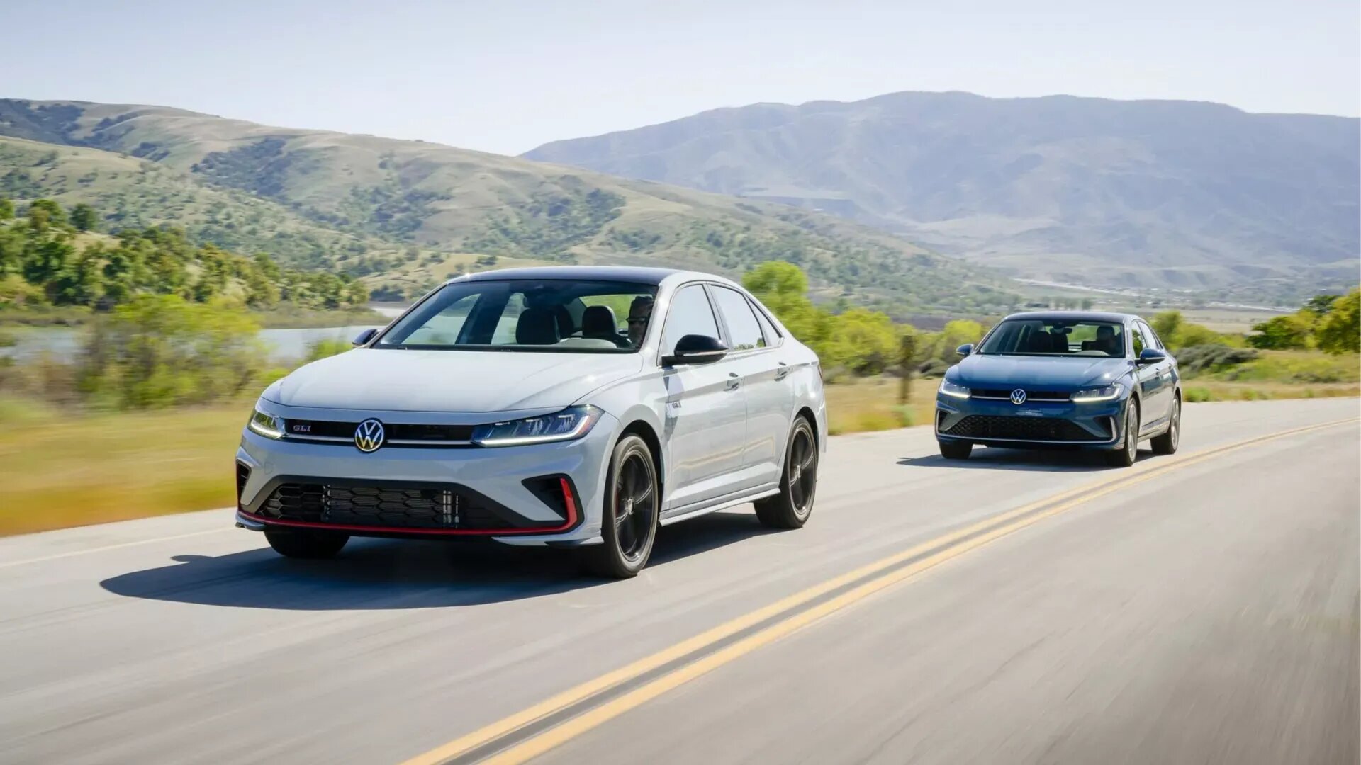 Седан Volkswagen Jetta обновился в США: новая внешность и «механика»