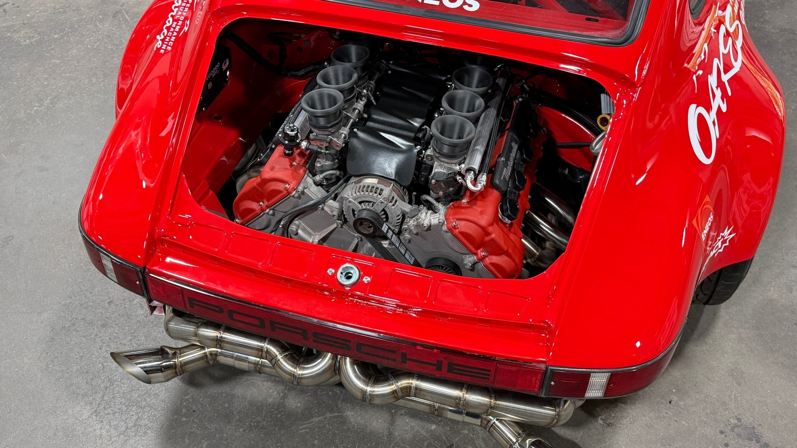 В США создали Porrari: это старый 911 с итальянским V8