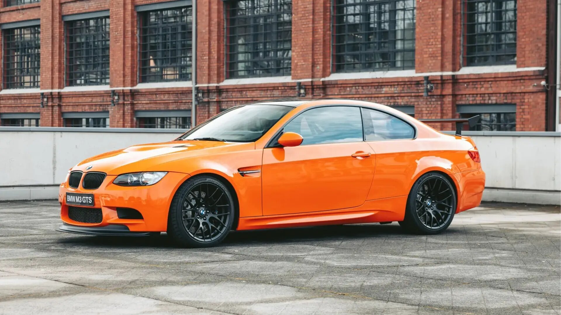 За очень редкое купе BMW M3 GTS ожидают выручить больше 200 000 долларов