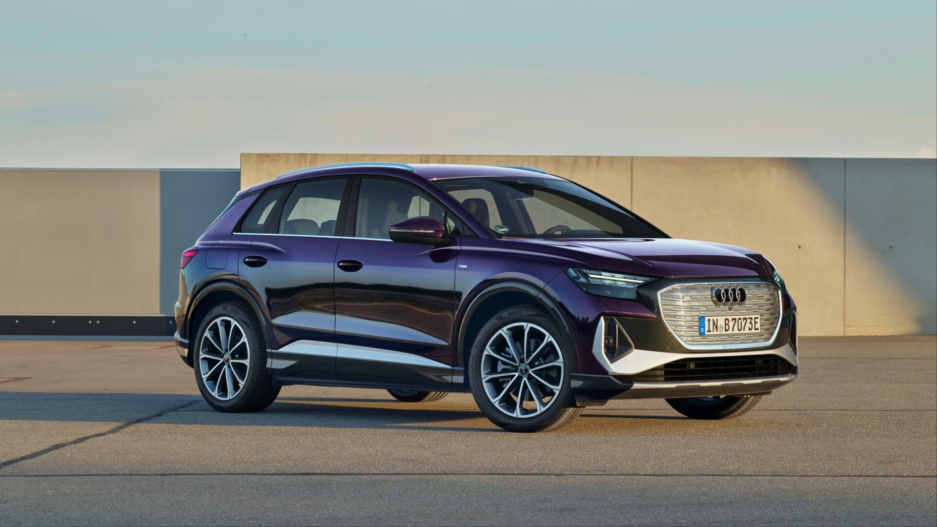 Продажи электрокаров у Audi упали на 8 процентов, а у BMW — сильно выросли