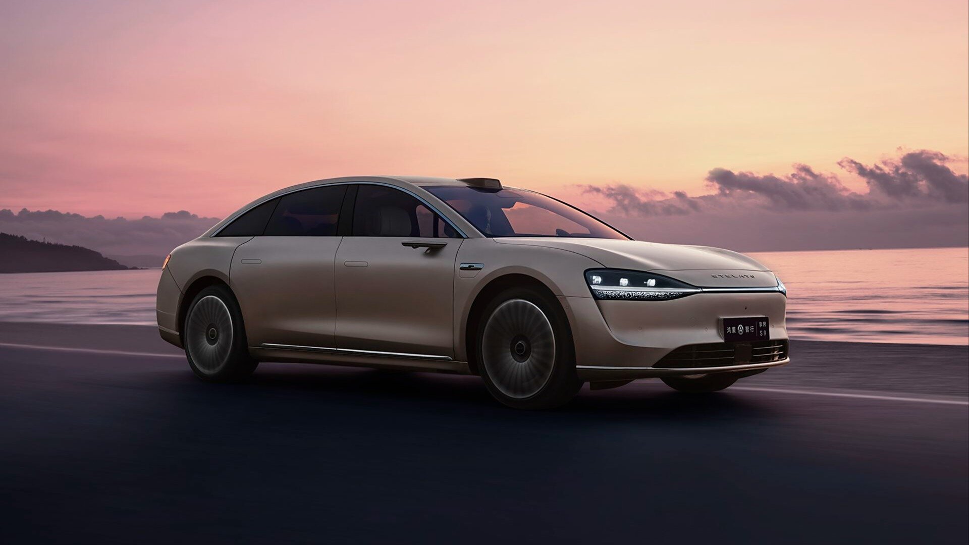 Конкурент лифтбека Mercedes-Benz EQS от Huawei и BAIC подешевел к началу поставок