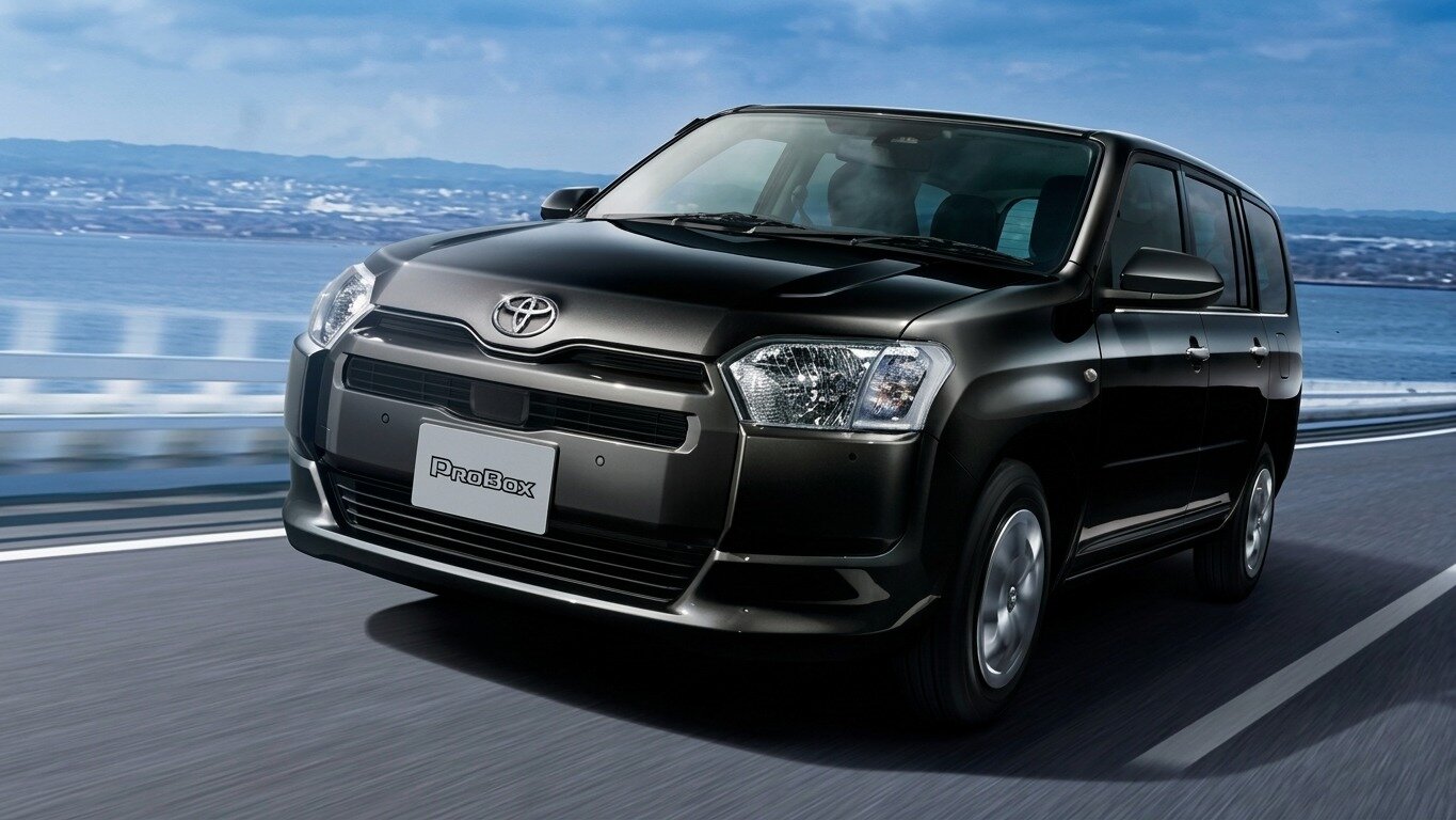 Безопасность и телематика: Toyota обновила дешёвый универсал Probox