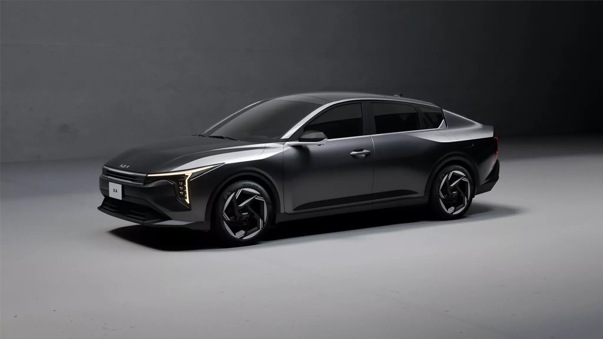 Kia показала внешность и интерьер преемника Cerato