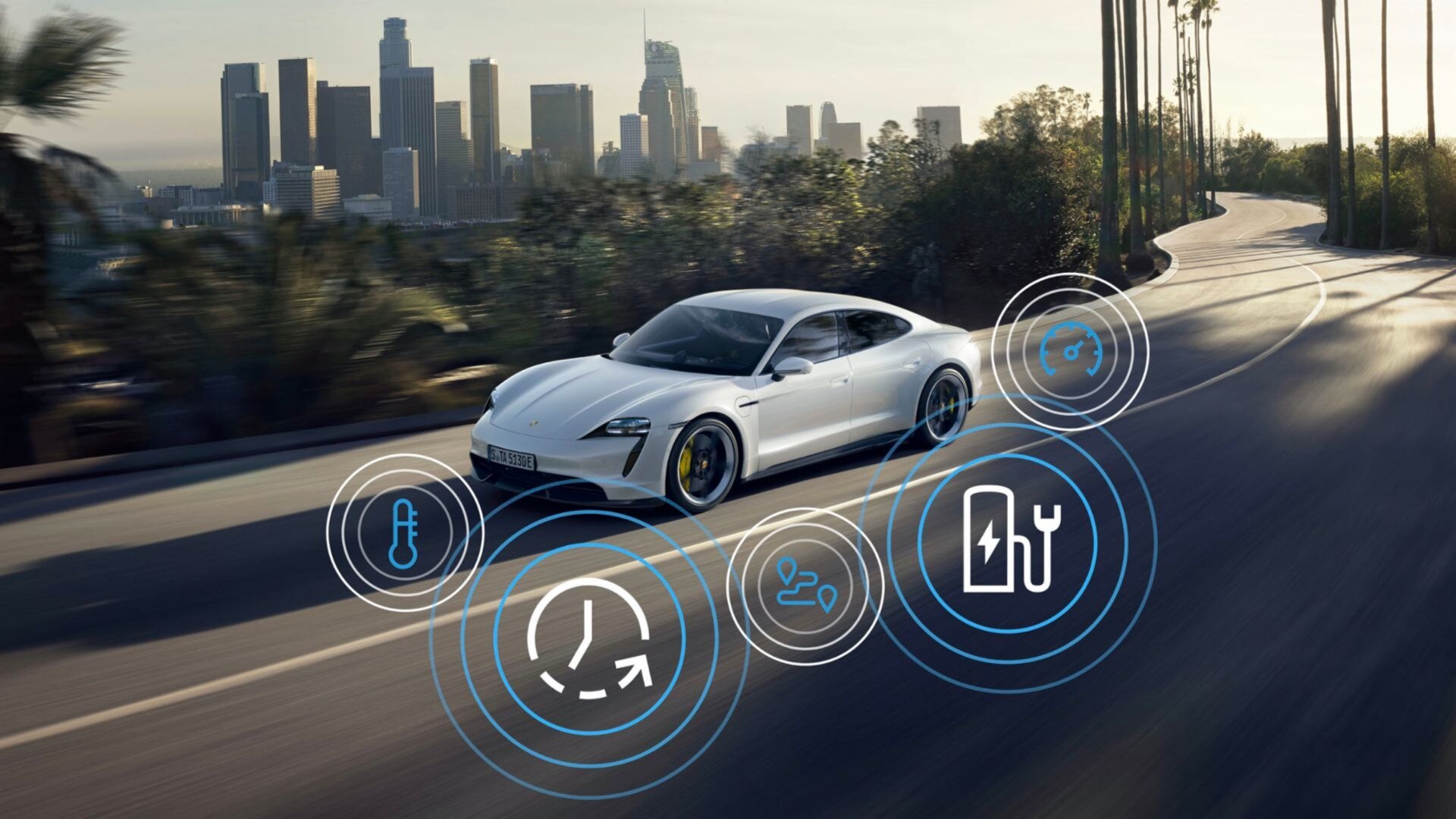 Porsche обновит все уже проданные Taycan