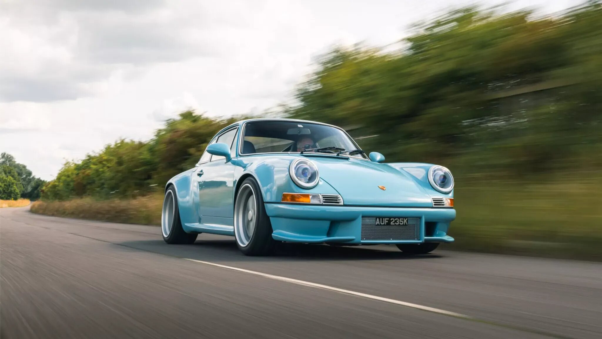 Старый Porsche 911 стал рестомодом за 750 тысяч долларов