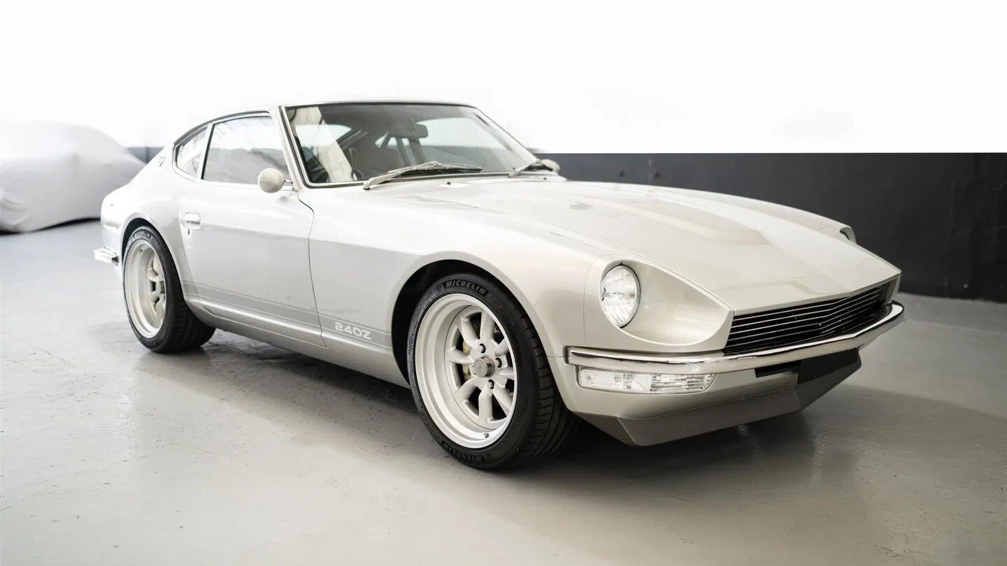 Карбоновый Datsun 240Z выставили на продажу: его строили три года