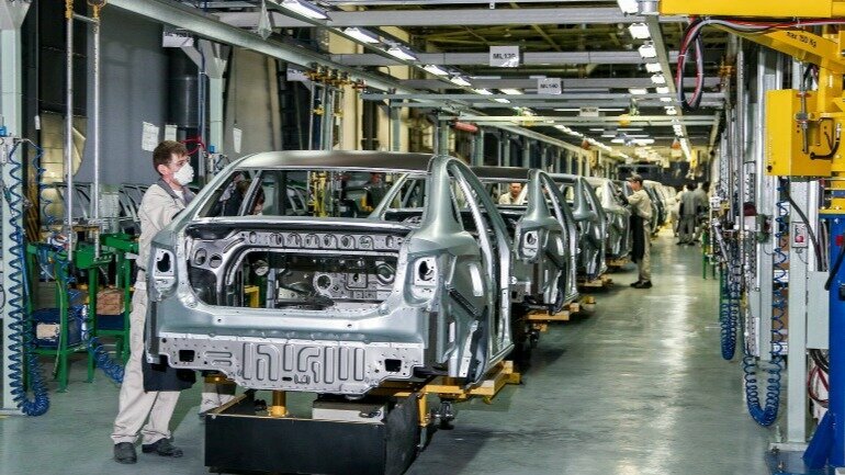 АвтоВАЗ не будет работать до 23 мая