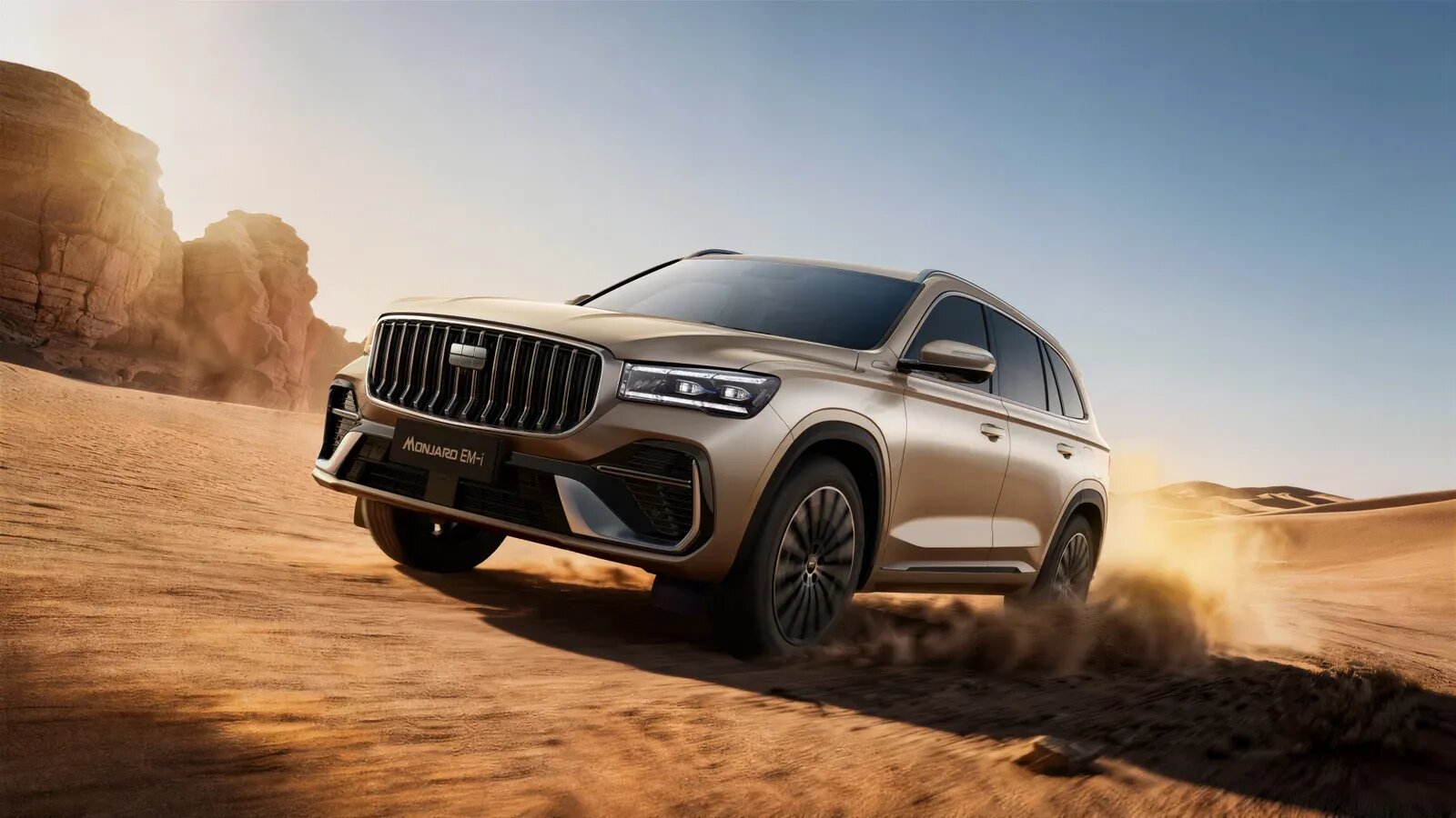 Гибридный Geely Monjaro с расходом 5,4 литра дебютировал в Египте