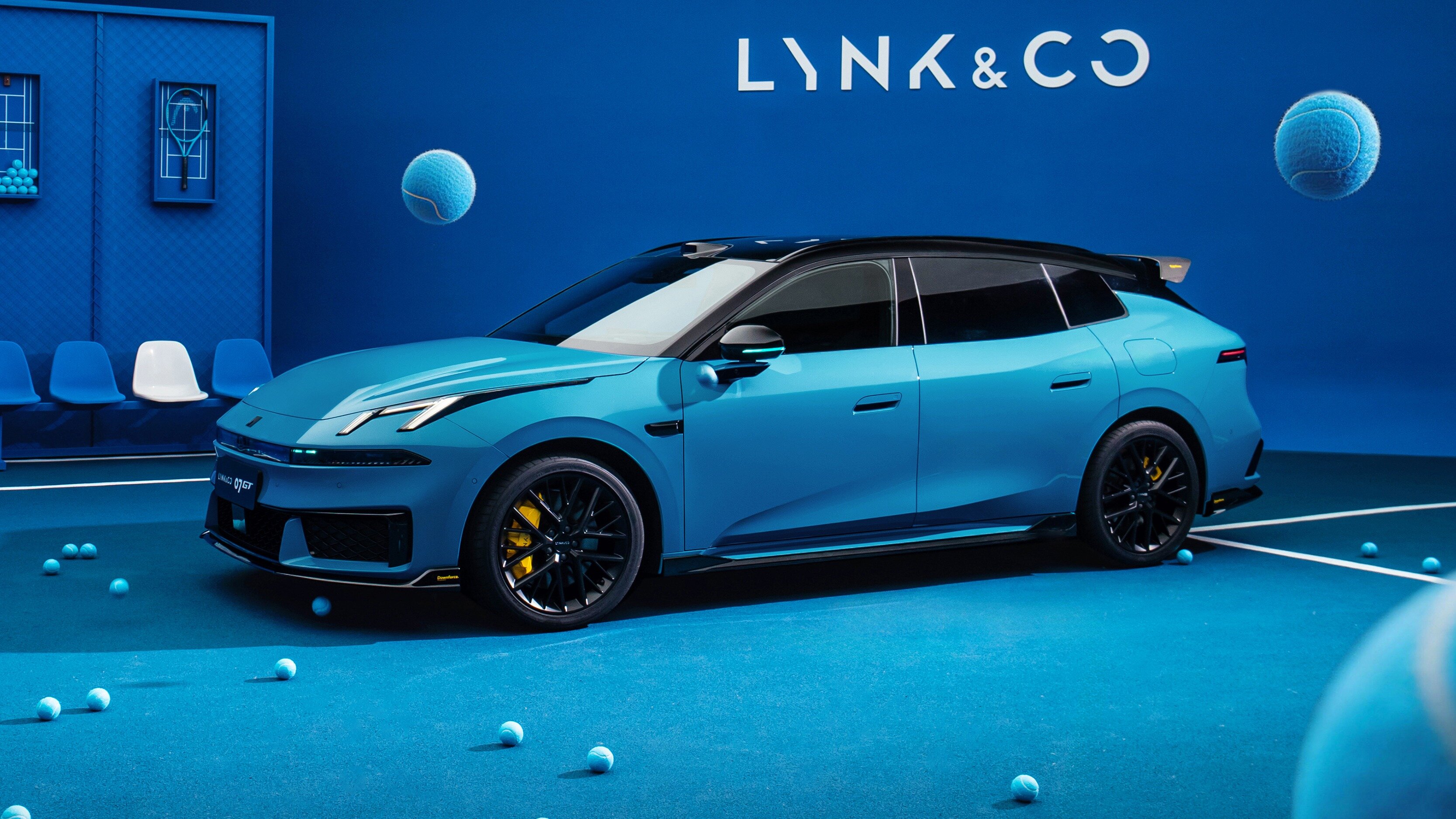 Lynk & Co 07 GT, оценённый в КНР дешевле Lada Vesta, собрал 10 000 заказов за полчаса