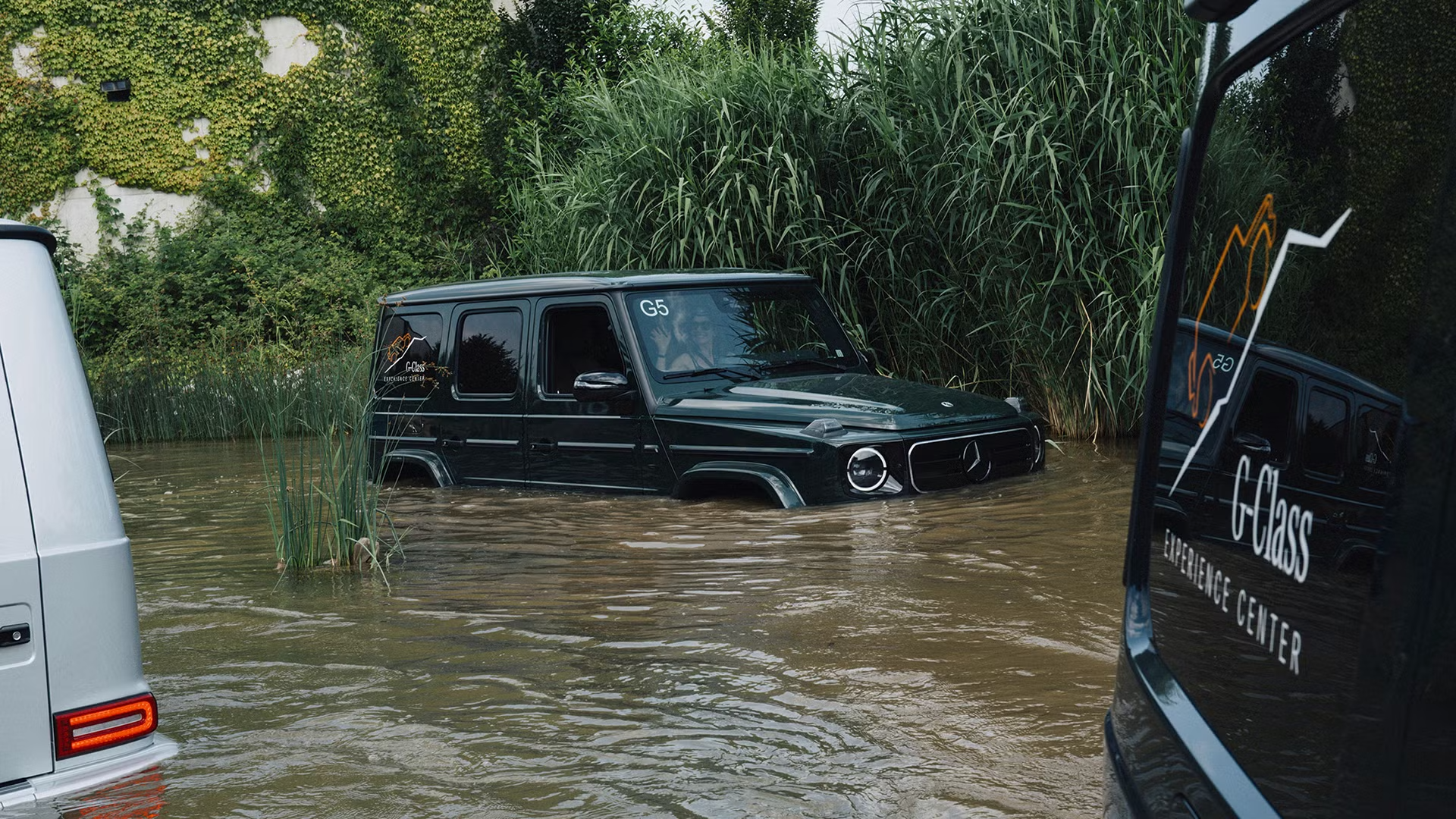 Mercedes-Benz научит внедорожники плавать